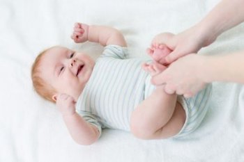 Как это у новорожденного проворачиваются суставы? 37