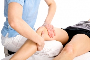Причины боли в коленном суставе у женщин 34